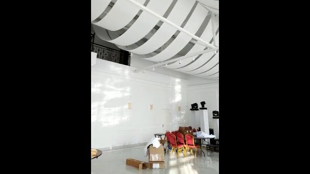 Decorative suspended ceiling made of non-flammable paper 