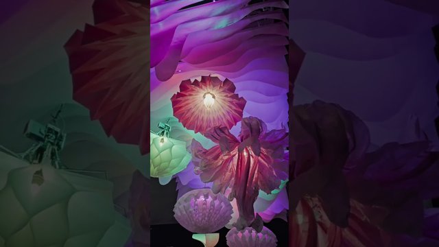 Paper Luminaire – Kinetic Form Fantasy Flower 