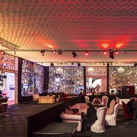 Illuminated ceiling for restaurant 