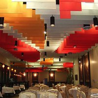 Colored lamellas for restaurant ceilings 