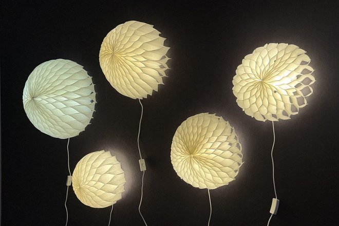 Lunaria – handcrafted dahlia-shaped light fixtures 
