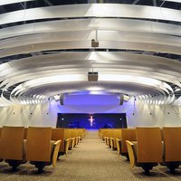 Cinematic ceiling lamellas 