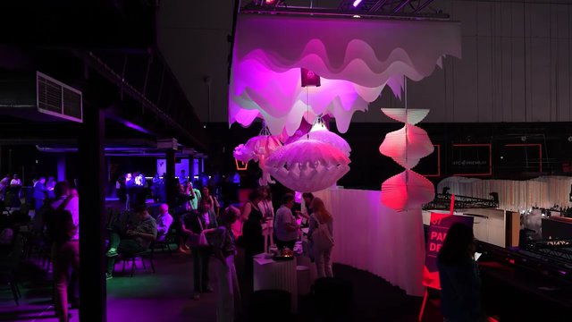 Video from the installation of the Paper Design® stand 