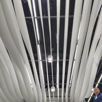Installation of Drop Stripe lamella ceiling 
