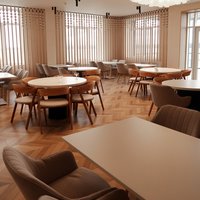 Design of circular ceiling niches 