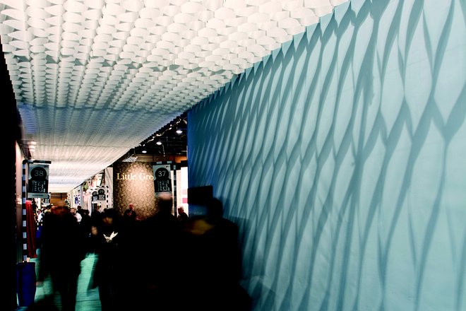 A design option for a narrow corridor. Honeycomb ceiling® 
