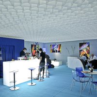 Honeycomb ceiling in exhibition stand design 