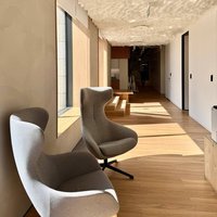 Suspended ceiling in an office corridor. Ekaterina Fadeeva Studio, HeadHunter office 