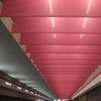 Pink-colored ceiling lamellas 
